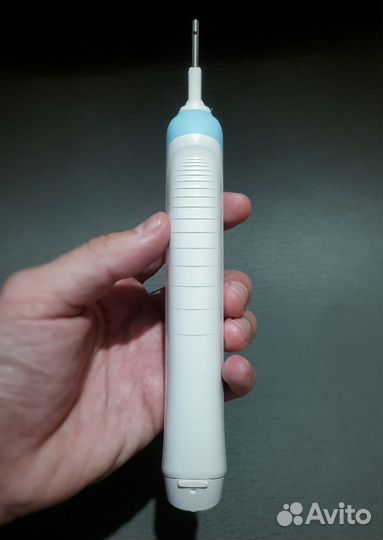 Электрическая зубная щетка Oral-B Pro 500 (Новая)
