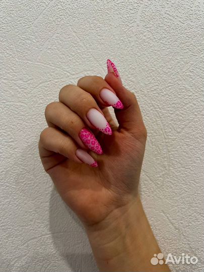 Маникюр, педикюр, брови, ресницы