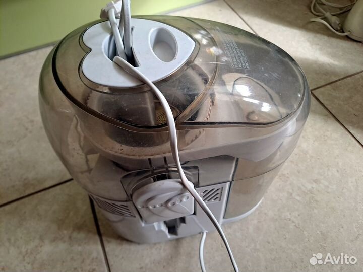 Соковыжималка Scarlett SC-012