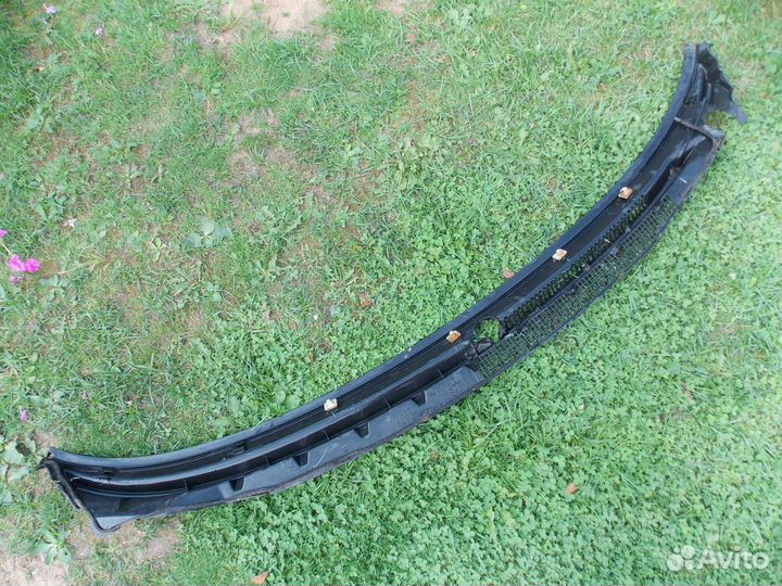 Жабо, решетка дворников Mazda Capella 7 fsde 1998