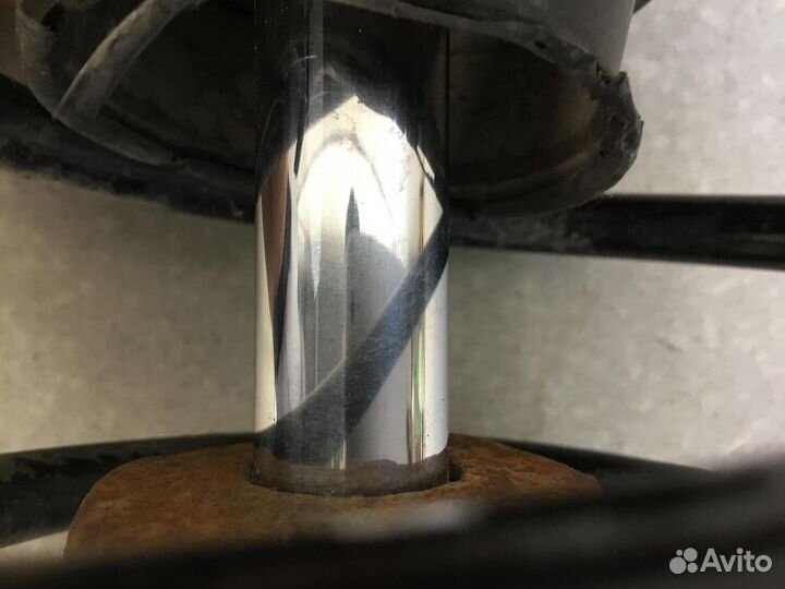 Амортизатор передний левый Hyundai Accent II (тага