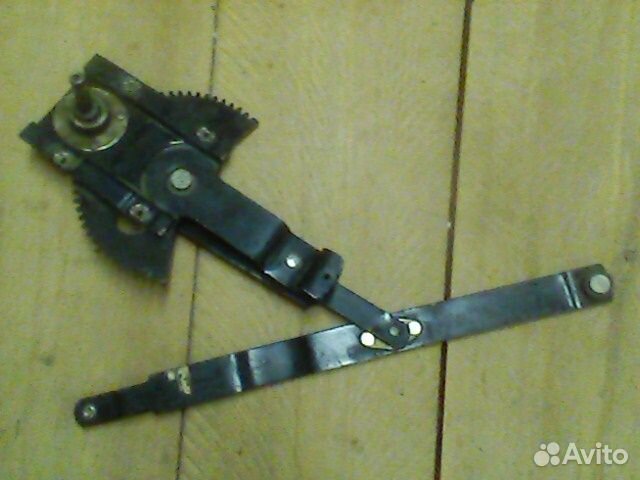 Стеклоподъемник задний газ 3110