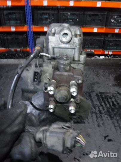 Топливный насос тнвд Volkswagen Golf