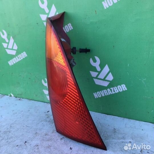 Фонарь задний левый Форд Фокус 1