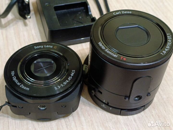 Sony Cyber-shot DSC-QX100 + QX10