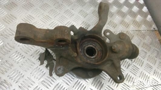 Ступица передняя правая toyota camry V30 (YEA26N90