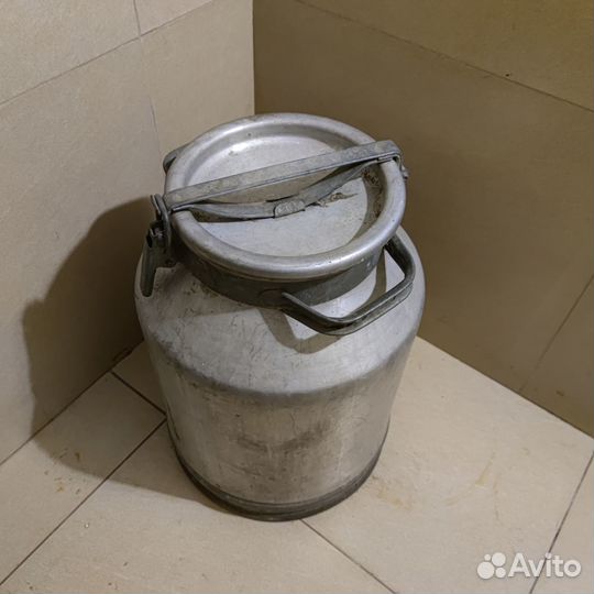 Подам бидон аллюминиевый
