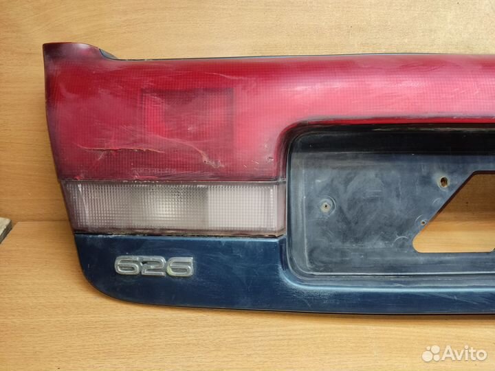 Фонарь задний центральный, Mazda 626 GE