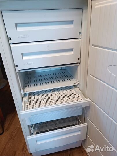 Морозильник atlant
