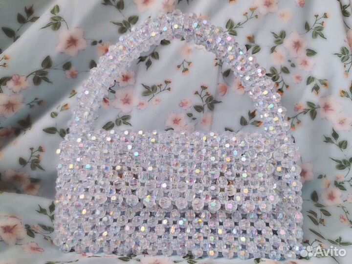 Сумка из хрустальных бусин