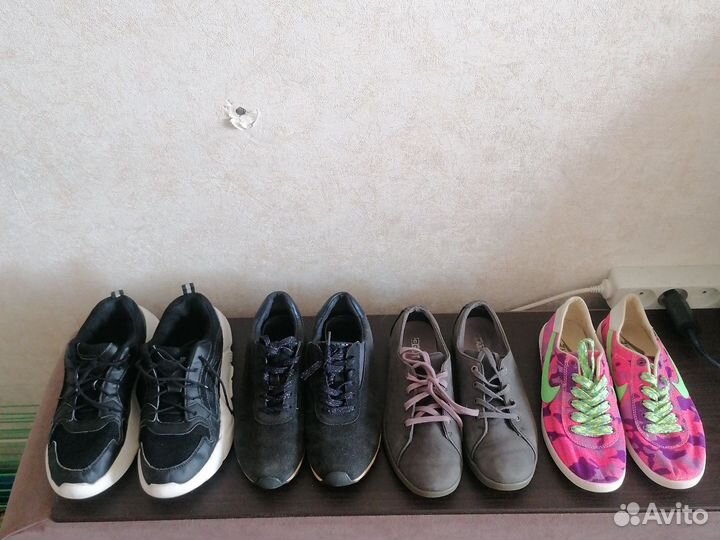 Кроссовки 36р