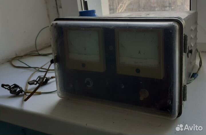 Продам зарядное устройство