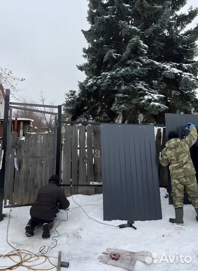 Забор в любое время года