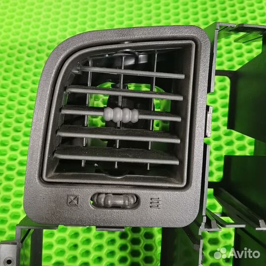 Дефлекторы торпедо Cadillac Escalade GMT800