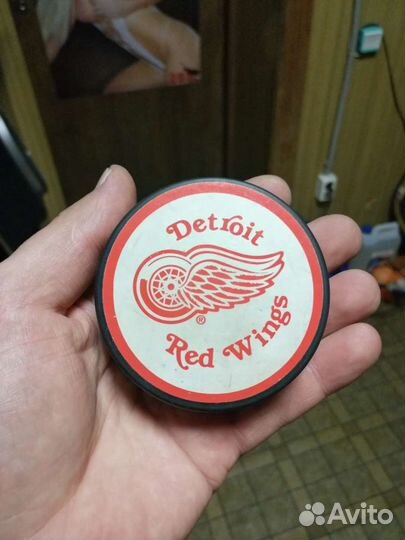 Шайбы хоккейные раритет