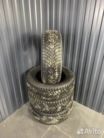 Nokian Tyres Hakkapeliitta 8 SUV 215/60 R17 100T