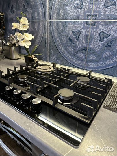 Газовая варочная панель 4 конфорки стеклоDexp