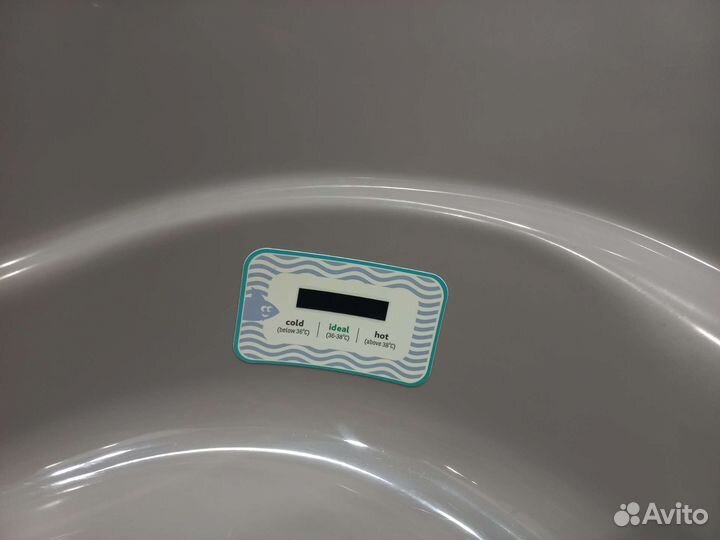 Ванночка для купания с горкой