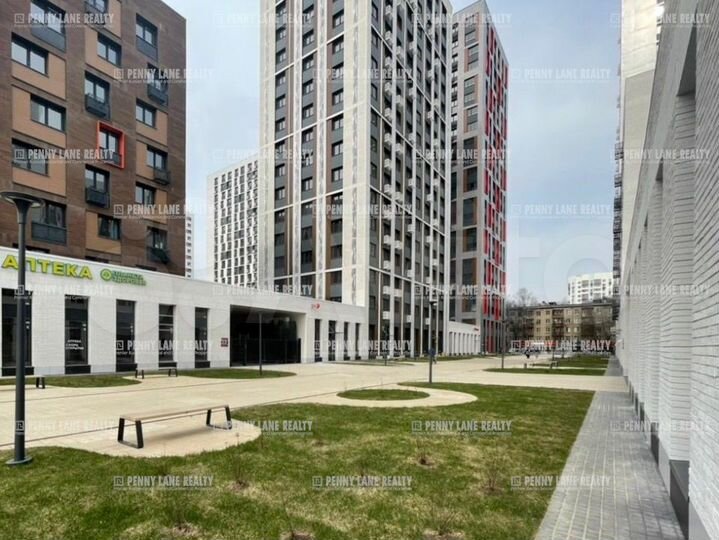 Продам торговое помещение, 351 м²