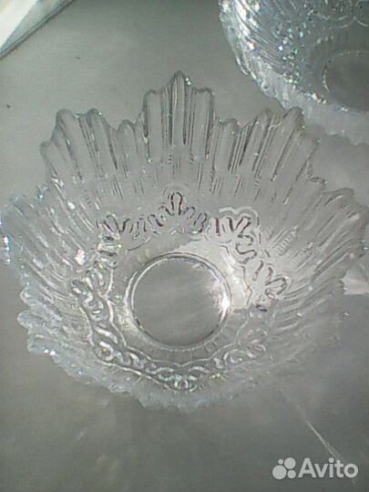 Хрустальная вазочка