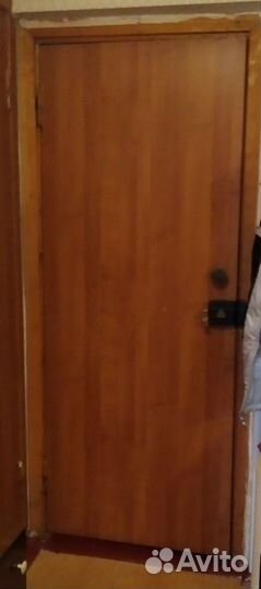 Дверь входная деревянная бу