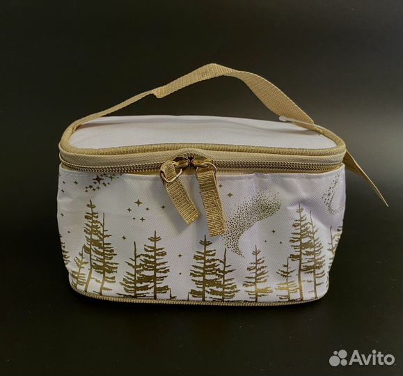 Косметичка белая вместительная