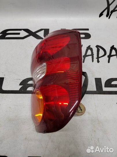 Фонарь задний правый Toyota Rav4 ACA20 1azfe