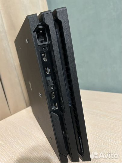 Ps4 pro 1 tb + игры