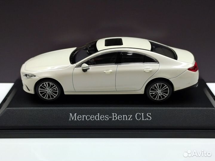 1:43 Mercedes CLS