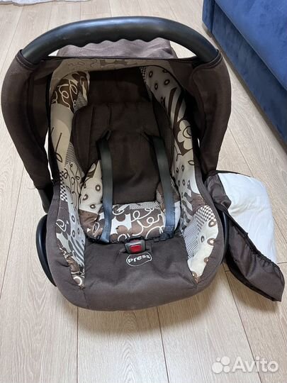 Переноска для детей в машину