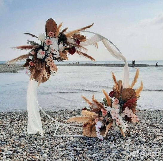 Круглая арка для фотозоны