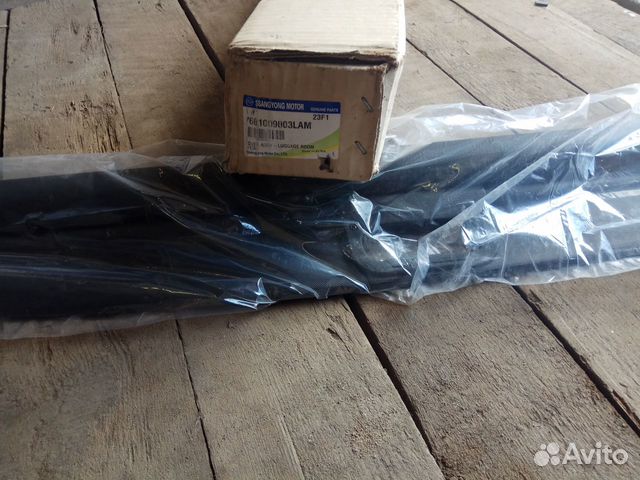 Полка багажного отсека SsangYong Kyron выдвижная