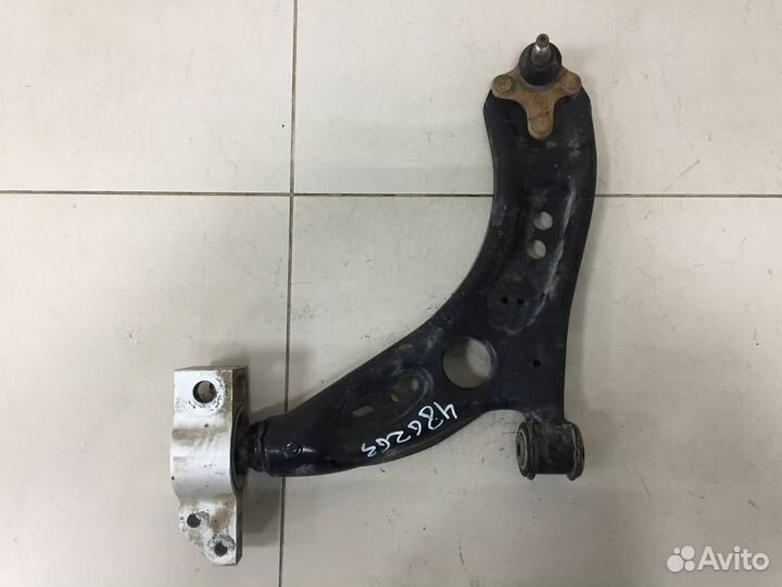 Рычаг передний левый, Volkswagen Tiguan (5N2) 2011