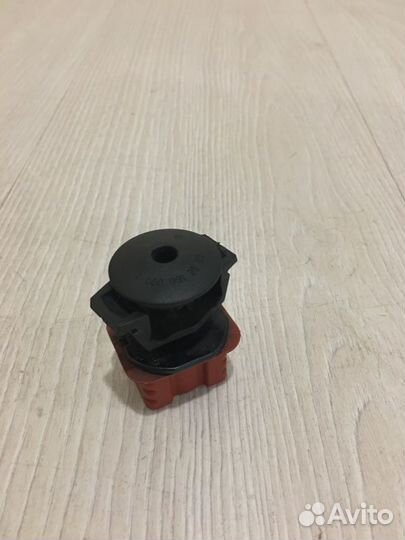 Клипса крепления радиатора Mercedes Benz S350 W221