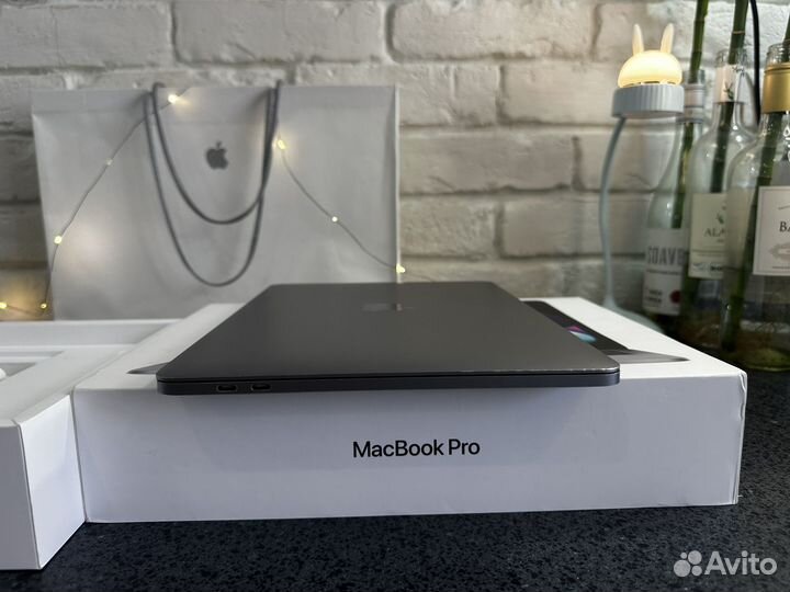 MacBook Pro 13 2020 M1/16GB/256SSD/рст