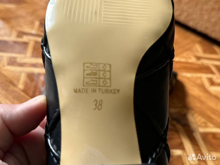 Женская обувь