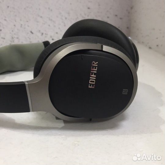 Беспроводные наушники Edifier W830BT