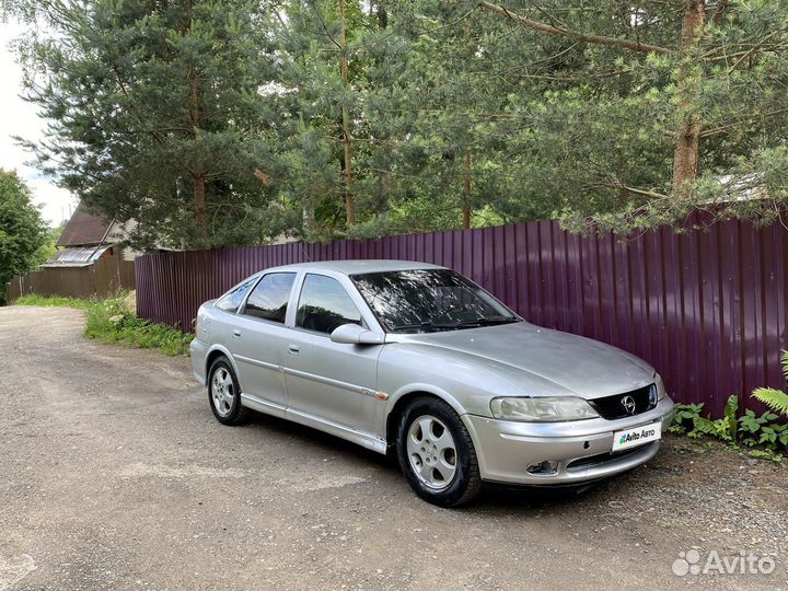 Opel Vectra 1.8 МТ, 2000, 200 000 км