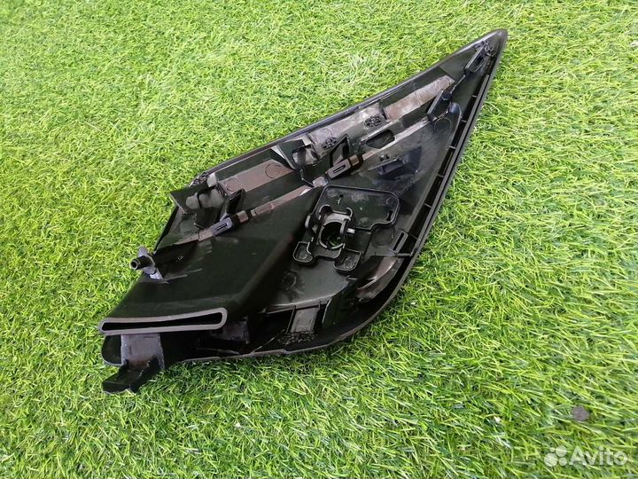 Решетка в бампер правая Lexus Nx200 Z10 2018