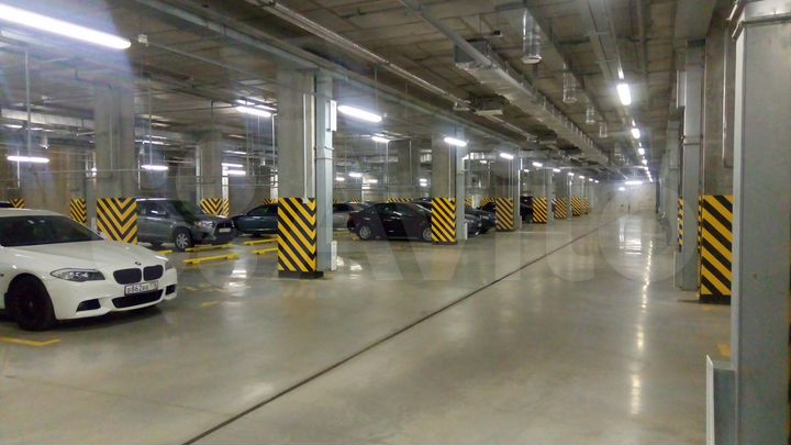 Машиноместо