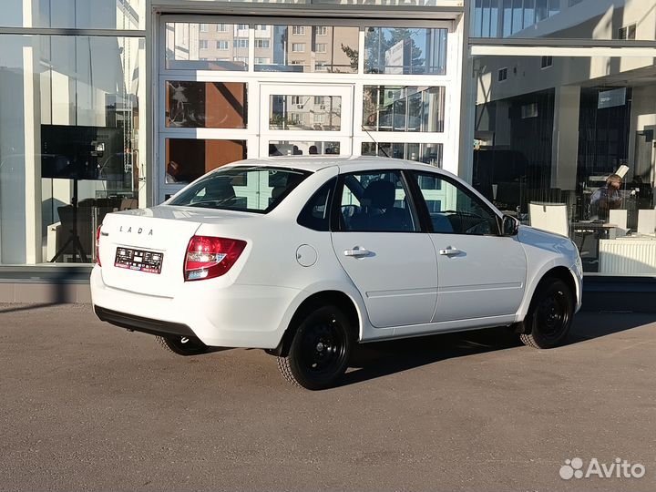 LADA Granta 1.6 МТ, 2023