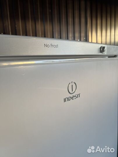 Морозильная камера indesit