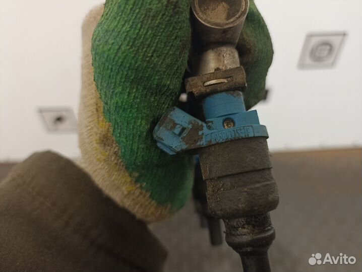 Форсунка инжекторная электрическая VW Passat B5