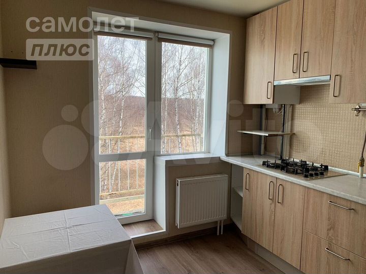 2-к. квартира, 52,4 м², 3/3 эт.