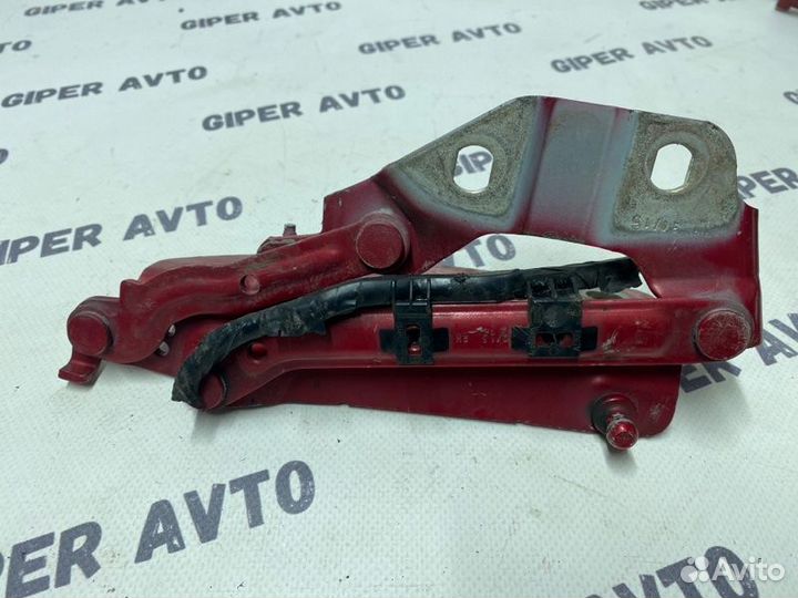 Петля капота правая Land Rover Discovery Sport