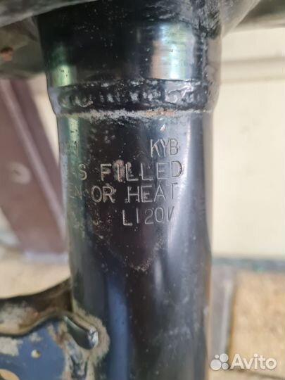 Стойка передняя правая Toyota Rav4 xa30