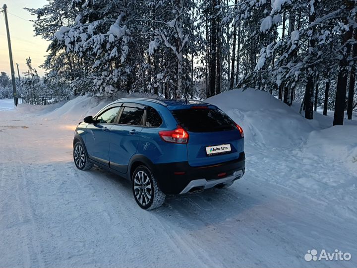 LADA XRAY Cross 1.6 CVT, 2022, 31 000 км