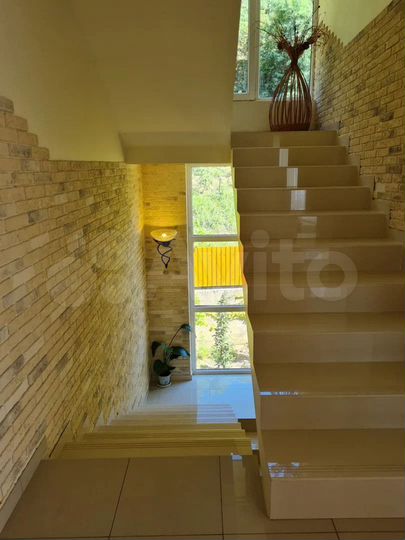 Дом 270 м² на участке 10,5 сот.