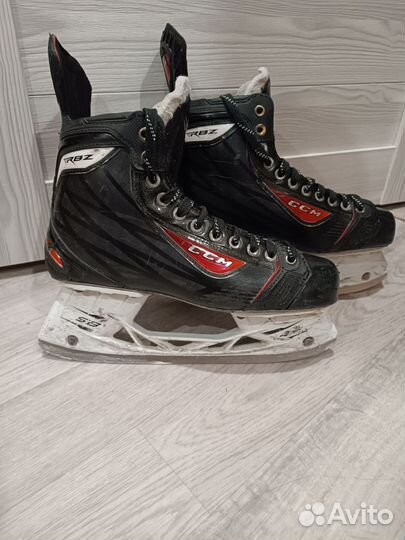 Коньки CCM Rbz размер 9,5 ее
