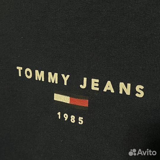 Tommy hilfiger свитшот